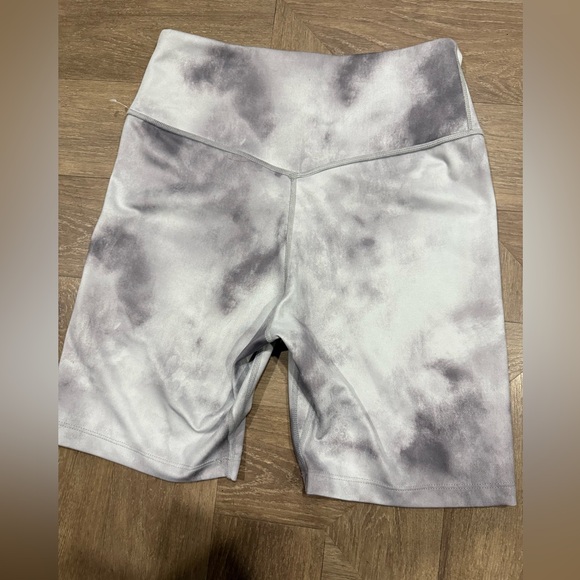 Nike Dri-FIT Gray Bike Shorts - Picture 4 of 5